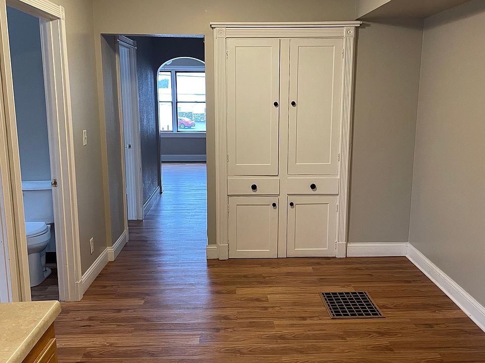 1st image of 105 Grand St #2