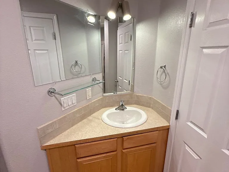 4105 Windy Ave NE — Photo 19