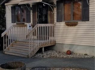 67 Cleveland Ave, Cranston, RI 02920