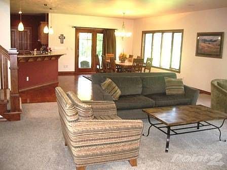 P1320 WILLOW_LIVING ROOM_dINING