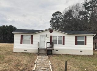 425 Busy Bee Rd, South Hill, VA 23970