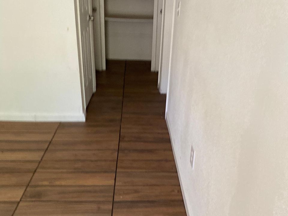 2nd image of 2837 Pixie Dr