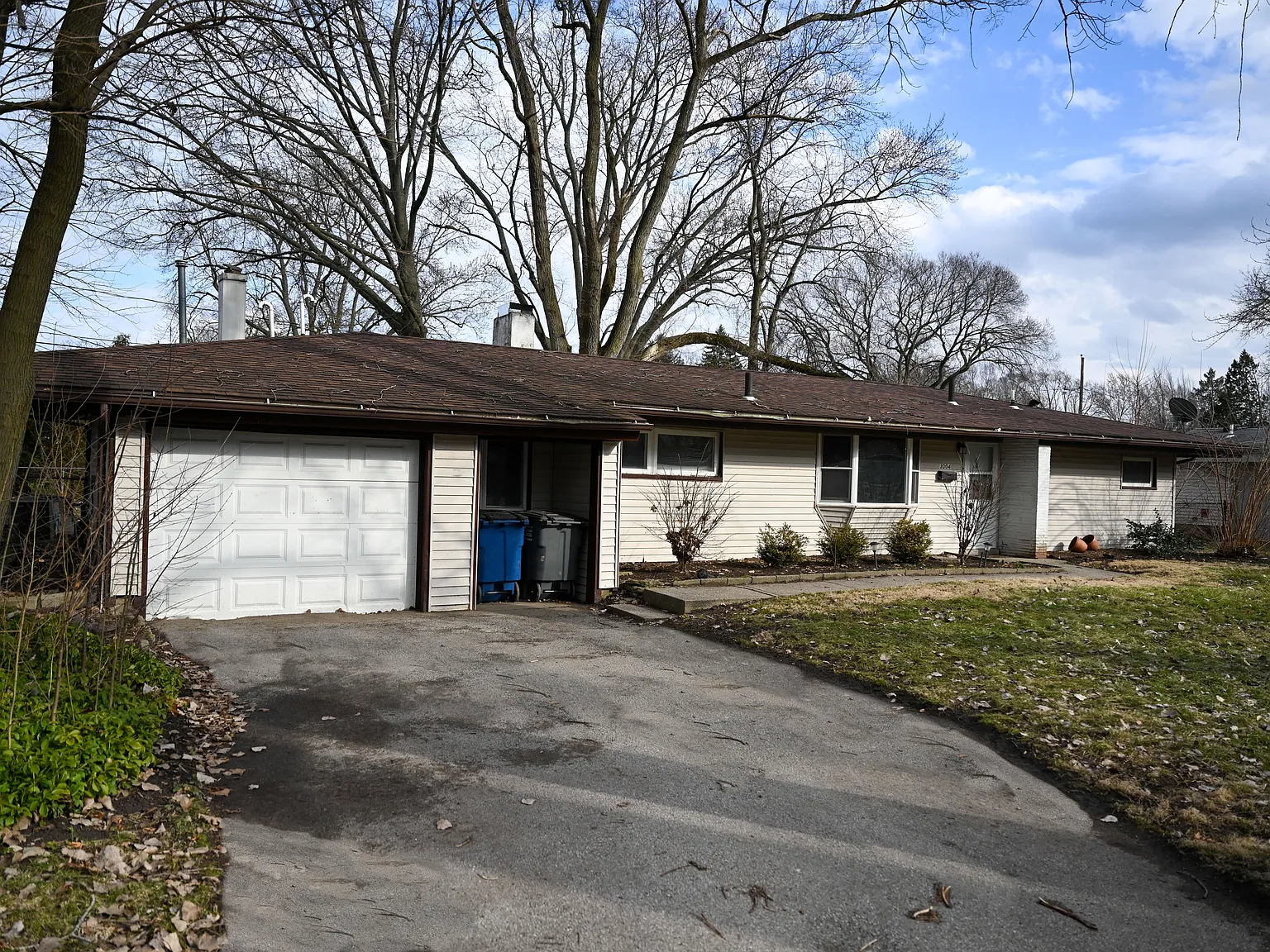 3004 Wicklow Rd photo 1