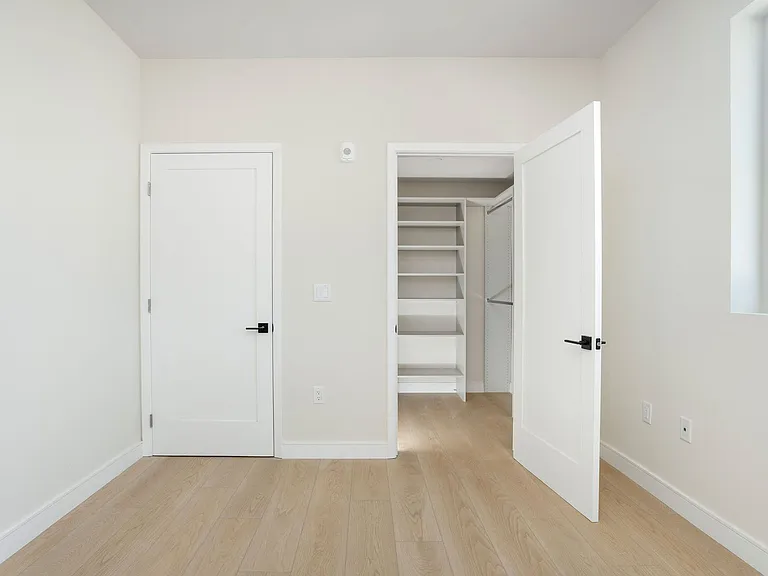 5320 Cartwright Ave — Photo 35