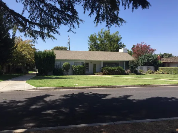 650 Park Ln, Madera, CA 93637