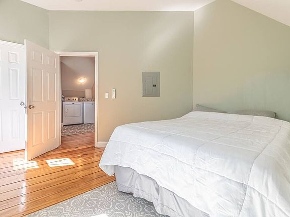 3rd image of 15 Fern Park Ave #3