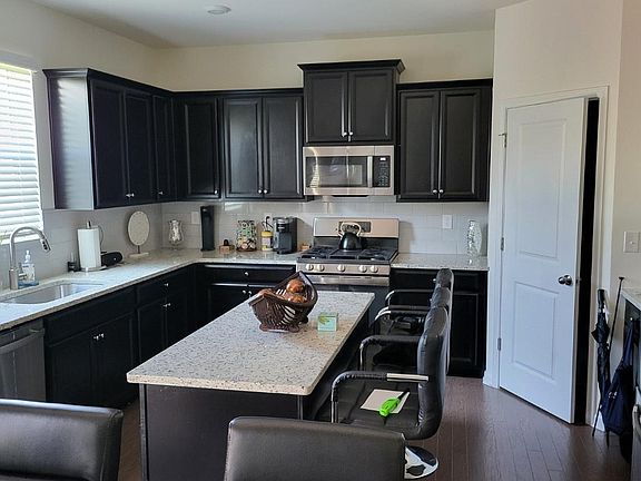 5th image of 7219 Wheyfield Dr
