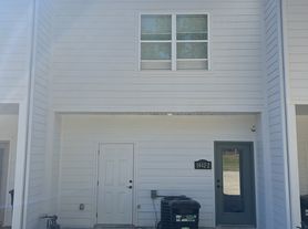 1442 E Huntsville Rd, Fayetteville, AR