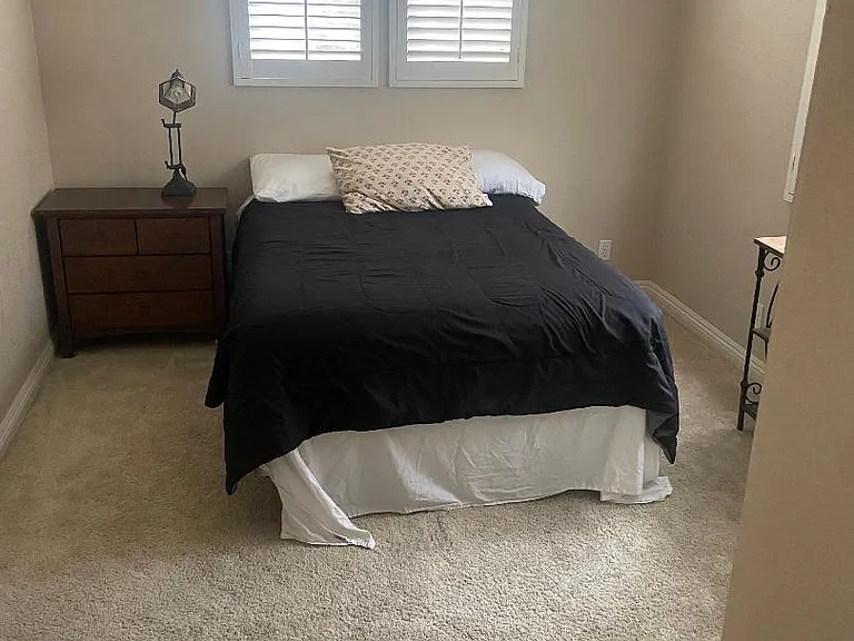 Sea Vista Pl — Photo 1