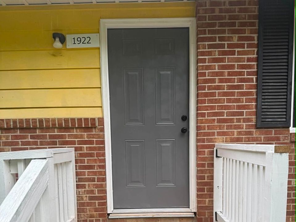 1st image of 1922 Atkins Dr