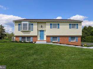 1828 Hossler Rd, Manheim, PA 17545