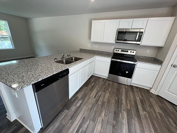 4th image of 103 Quail Dr #2