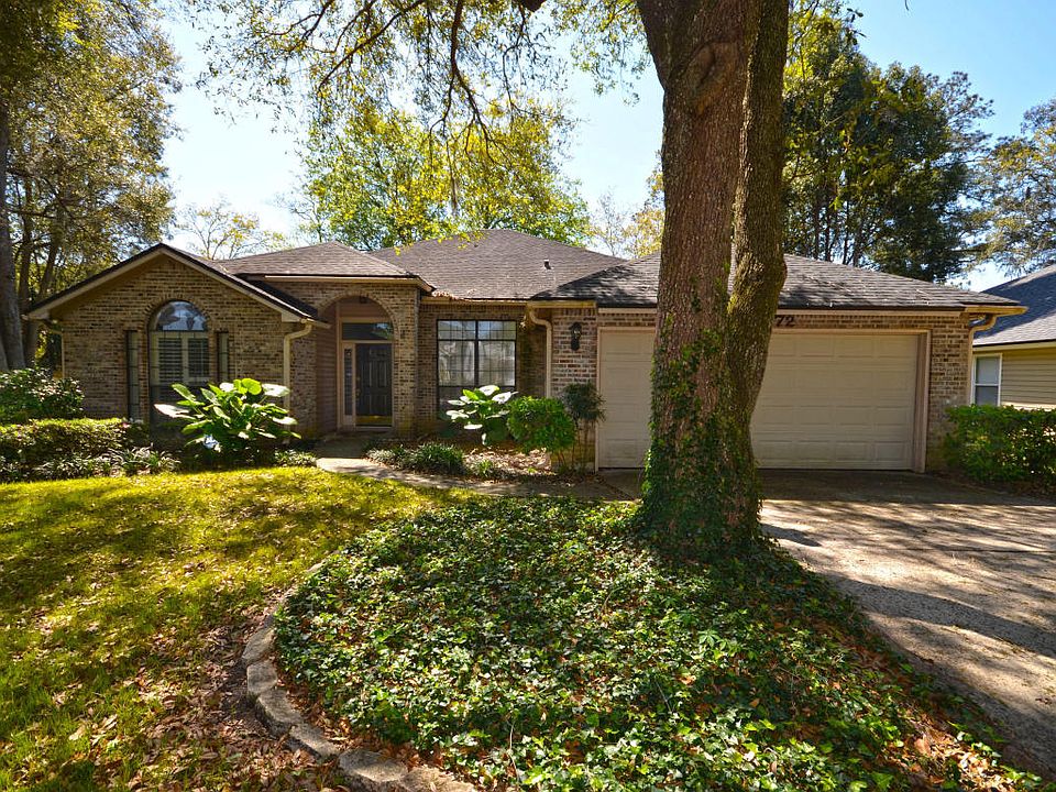1st image of 4872 Victoria Chase Ct
