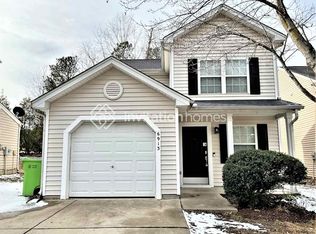 6913 Jeffreys Creek Ln, Raleigh, NC 27616