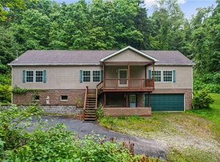 324 Dutchman Run Rd, Lower Burrell, PA 15068