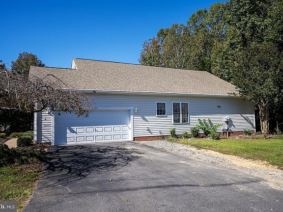 5th image of 5931 Danielle Dr