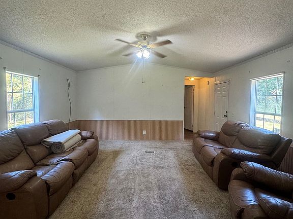 2nd image of 1067 County Road 7