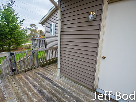 5th image of 2405 Sunny Creek St SE