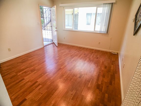 5th image of 238 Erie Way APT 1