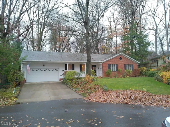 581 Northwood Dr, Akron, OH 44313