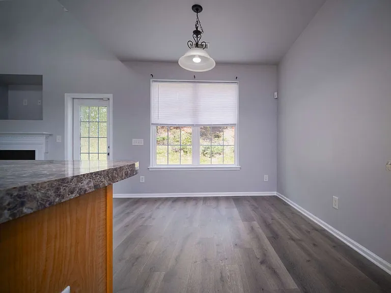 1030 Boxelder Ln — Photo 8