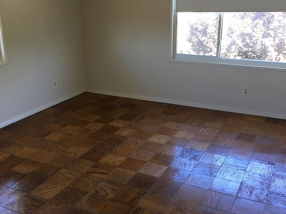 2nd image of 3901 Seven Mile Ln Unit 0