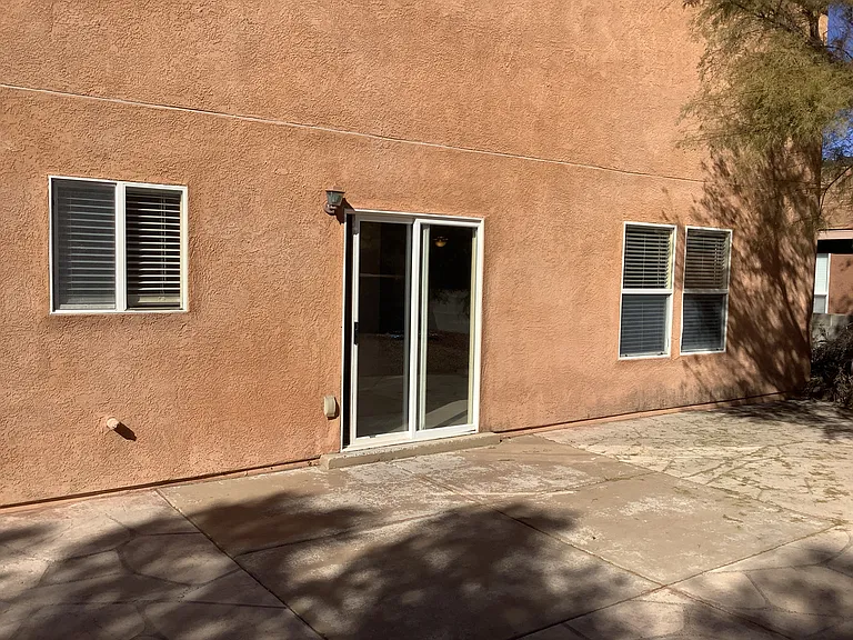 5726 Quay Dr NE — Photo 17
