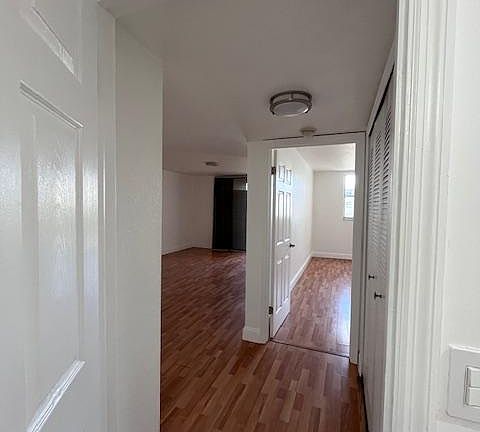 5th image of 8235 Lake Dr APT 401