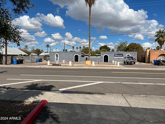2nd image of 2226 W CAMPBELL Avenue