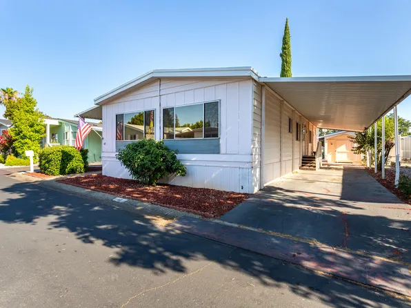 20350 Hole In One Dr Space 42, Redding, CA 96002