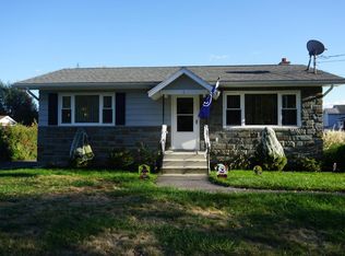 3 Park St, Exeter, PA 18643