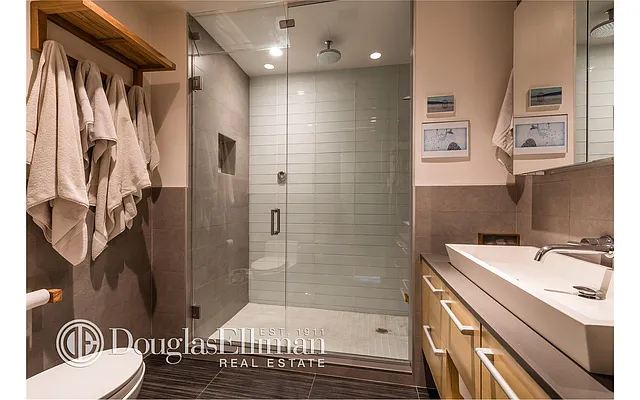 Sold by Douglas Elliman | media 20