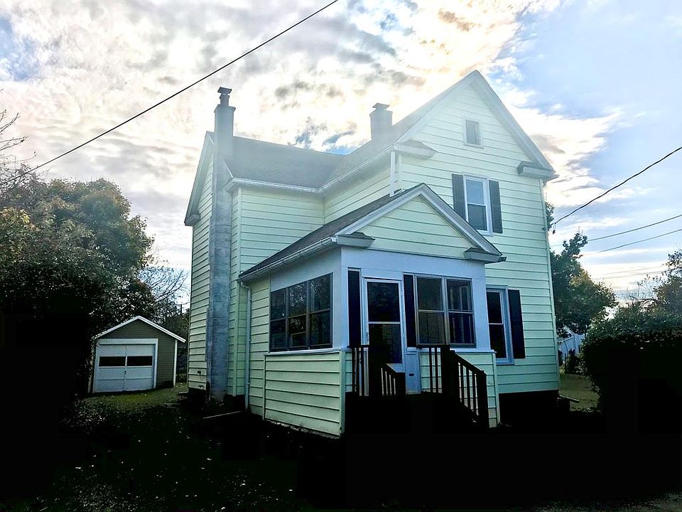 1st image of 103 E 8th St