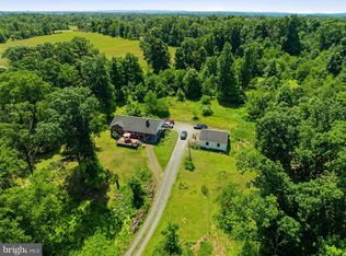 10 Sheridan Ln, Pottstown, PA 19464