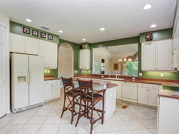4th image of 4202 Preserve Pl