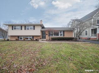 553 Cypress Dr, Naperville, IL