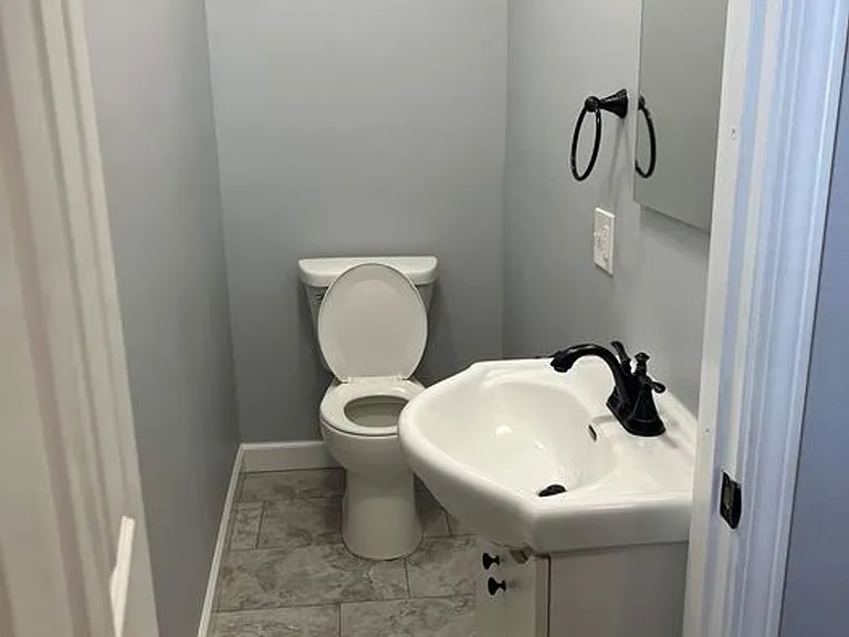 1718 Fillmore Ln — Photo 4