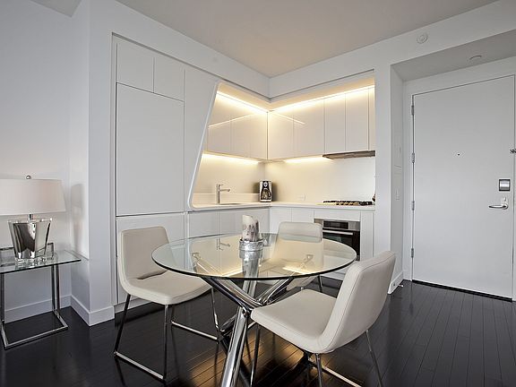 4th image of 123 Washington St APT 48G