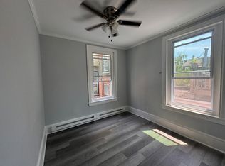 1017 Pine St APT 3R, Philadelphia, PA 19107