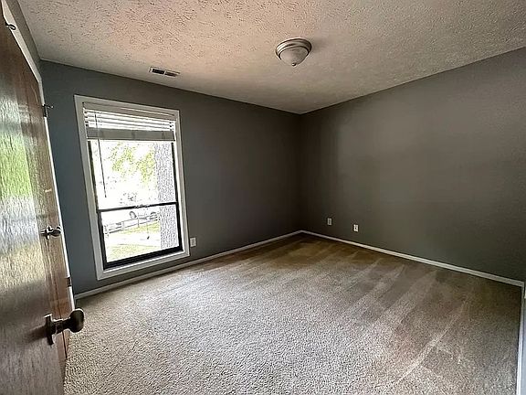 4th image of 1870 Tryon Dr Unit 8