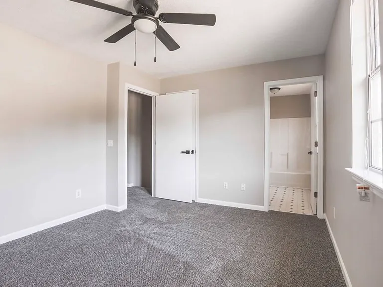 5460 Blue Oak Dr — Photo 15