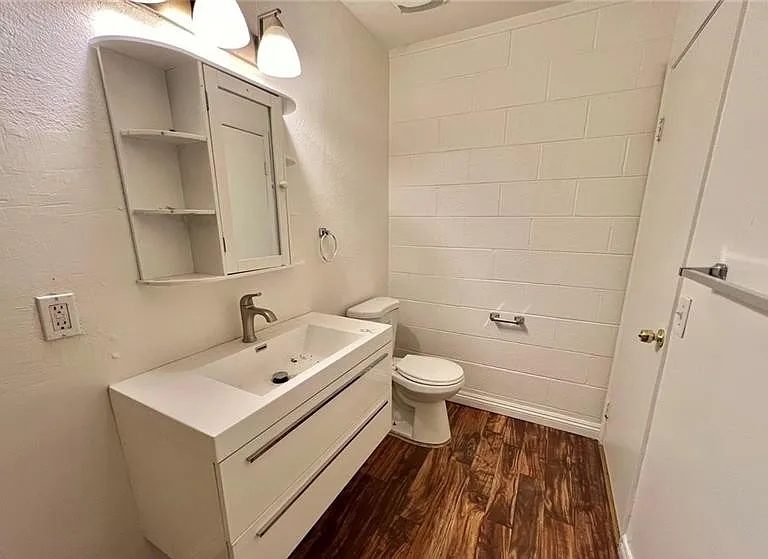 581 Northrop Ave #1 — Photo 7
