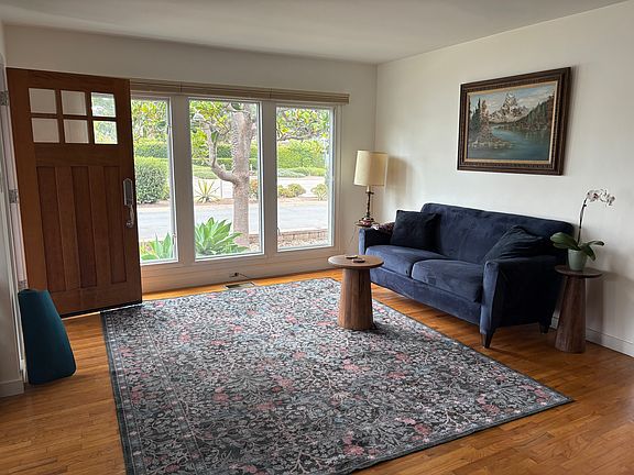 2nd image of 880 Catalina Blvd