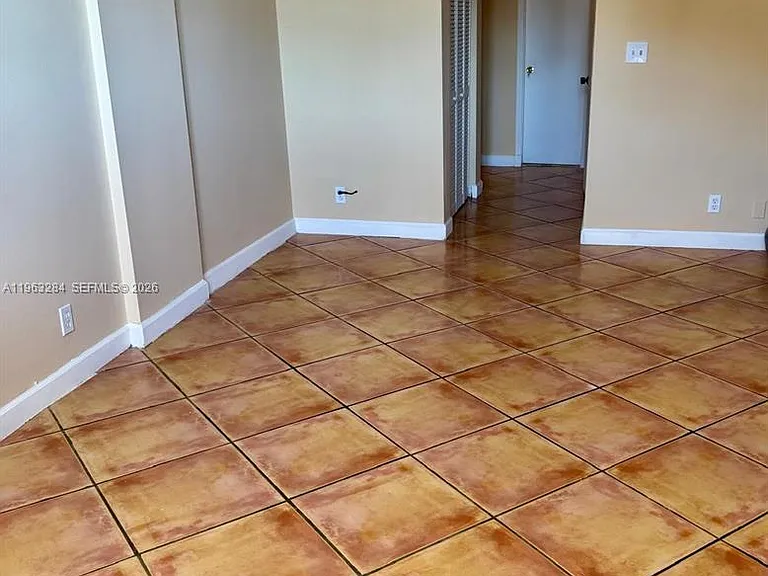 1900 Diana Dr #3C — Photo 14