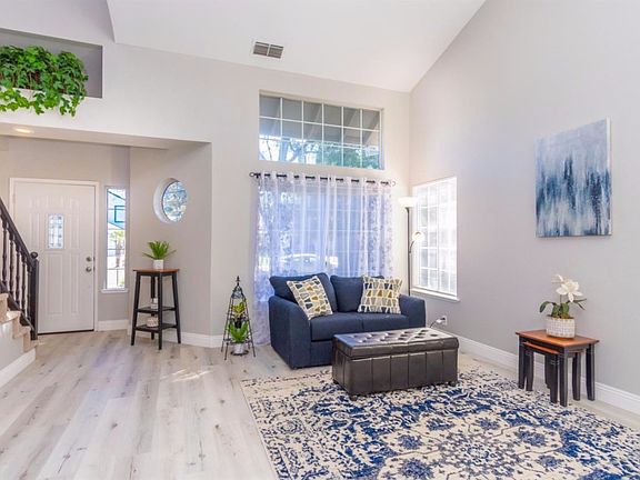 4th image of 1038 McRae Way