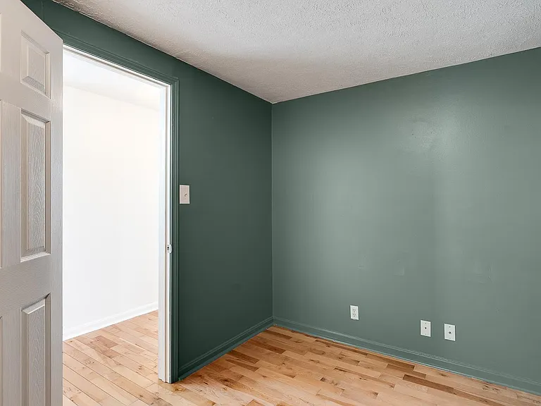 1113 Reutlinger Ave — Photo 14