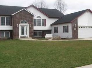 1541 Eagle St, Chesterton, IN 46304