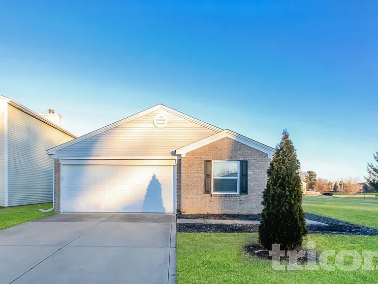 6409 Alonzo Dr — Photo 1
