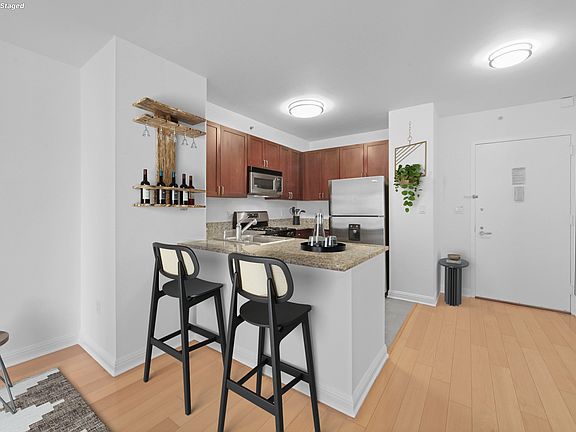 3rd image of 211 N End Ave APT 7P