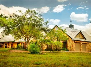 465 Landons Way, Blanco, TX 78606